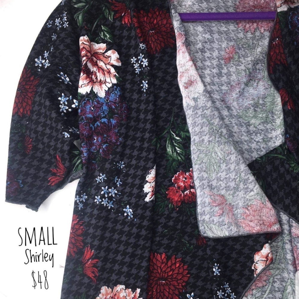 Lularoe Shirley Size Small 🚨 Unicorn Alert 🚨